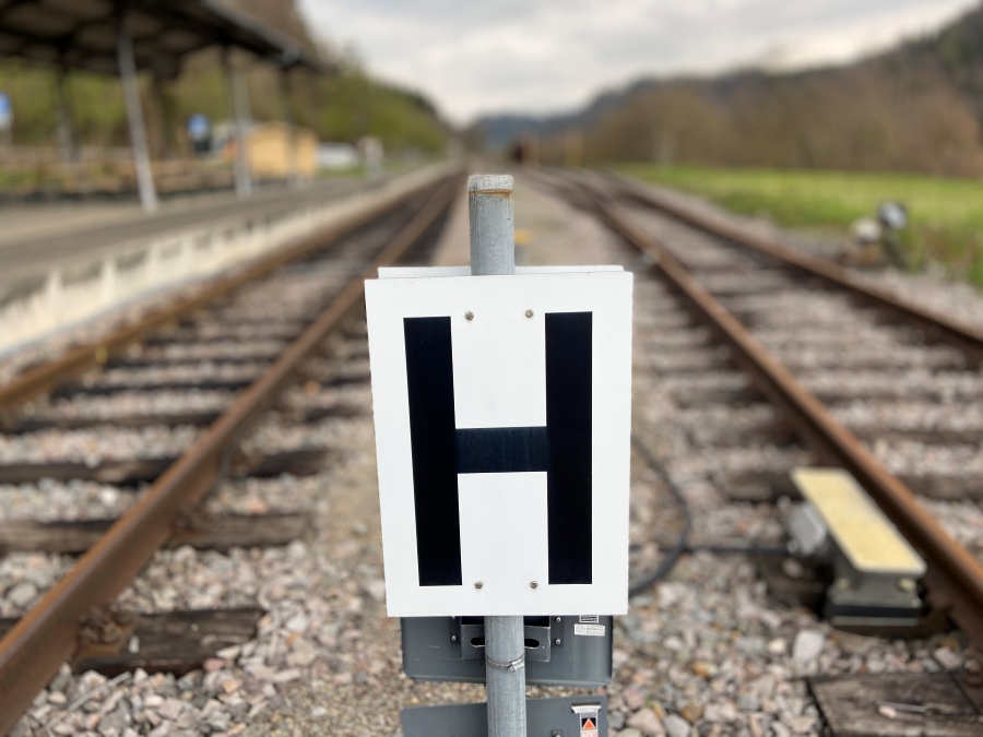 Haltetafel auf der Strecke der Sauschwänzlebahn.