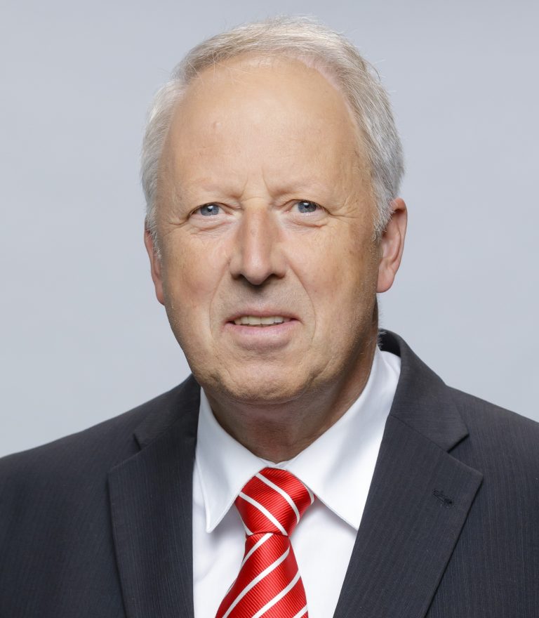 Portrait von Dr. Michael Ermrich, Präsident des Deutschen Wanderverbans.