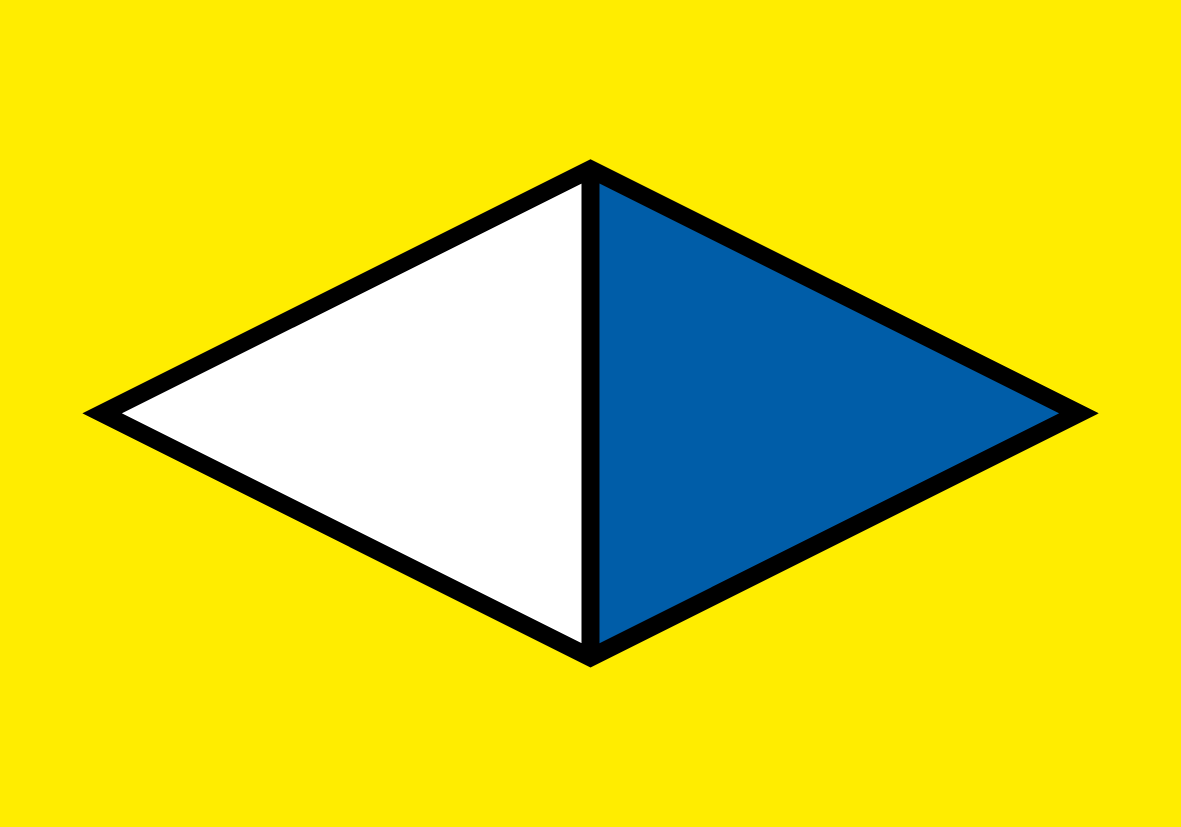 Das Wegzeichen des „Hochrheinhöhenwegs“ ist eine weißblaue Raute, deren liegenden Dreiecke schwarzumrandet sind, auf gelbem Grund.